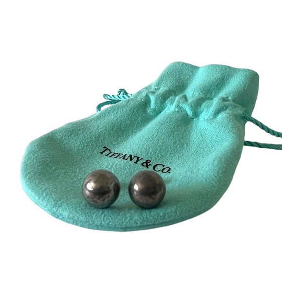 Tiffany & Co • Sterling Silver Classic HardWear Round Stud Earrings Patina 5gram - Picture 3 of 12